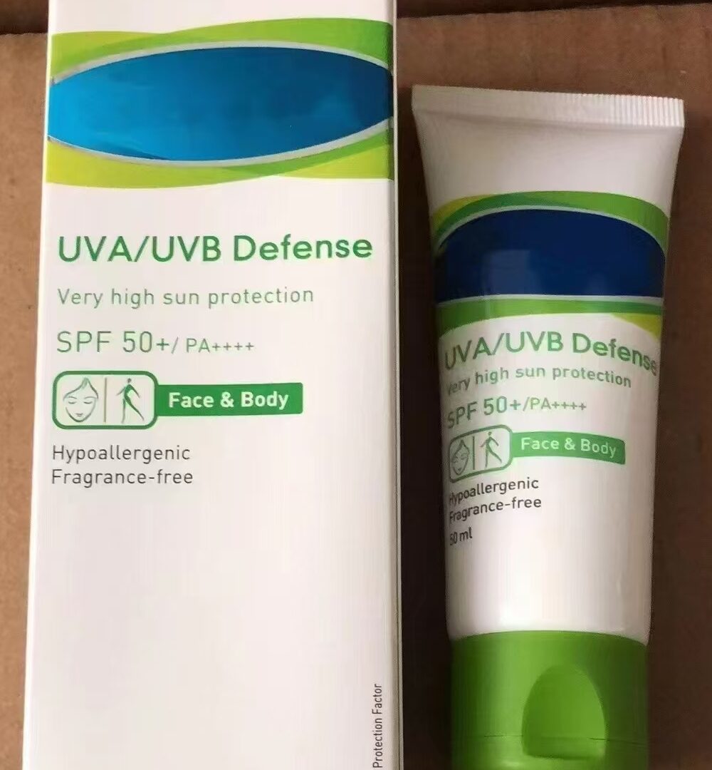 UVA/UVB Defense(Very high sun protection SPF 50+)