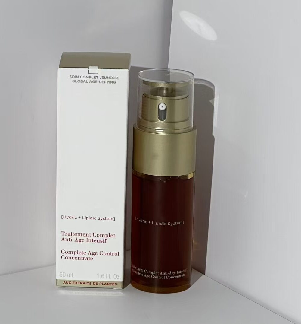Traitement CompletAnti-Age Intensif Complete Age ControlConcentrate
